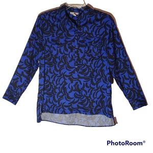 Dana Buchman ladies geometric blue/black print size large button down shirt. 239